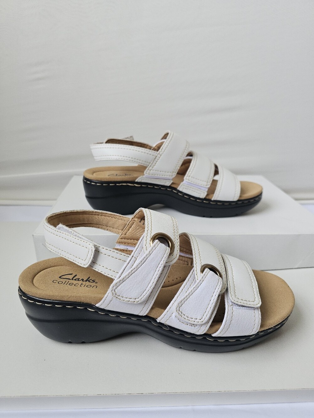 NWOT Clarks Collection White Strappy Wedge Sandals Size 6.5 - Picture 7 of 16